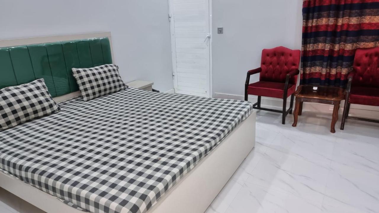 Gulshan Guest House Karachi Esterno foto