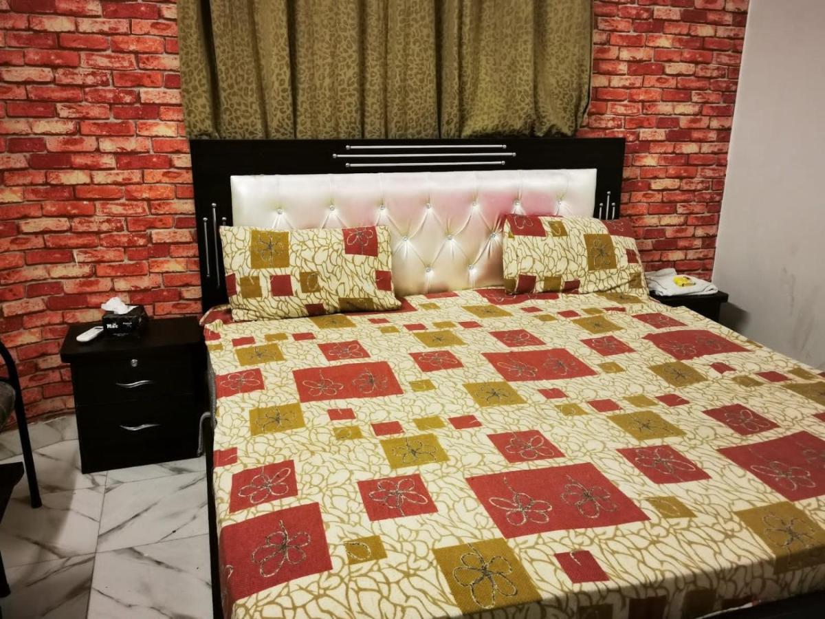Gulshan Guest House Karachi Esterno foto