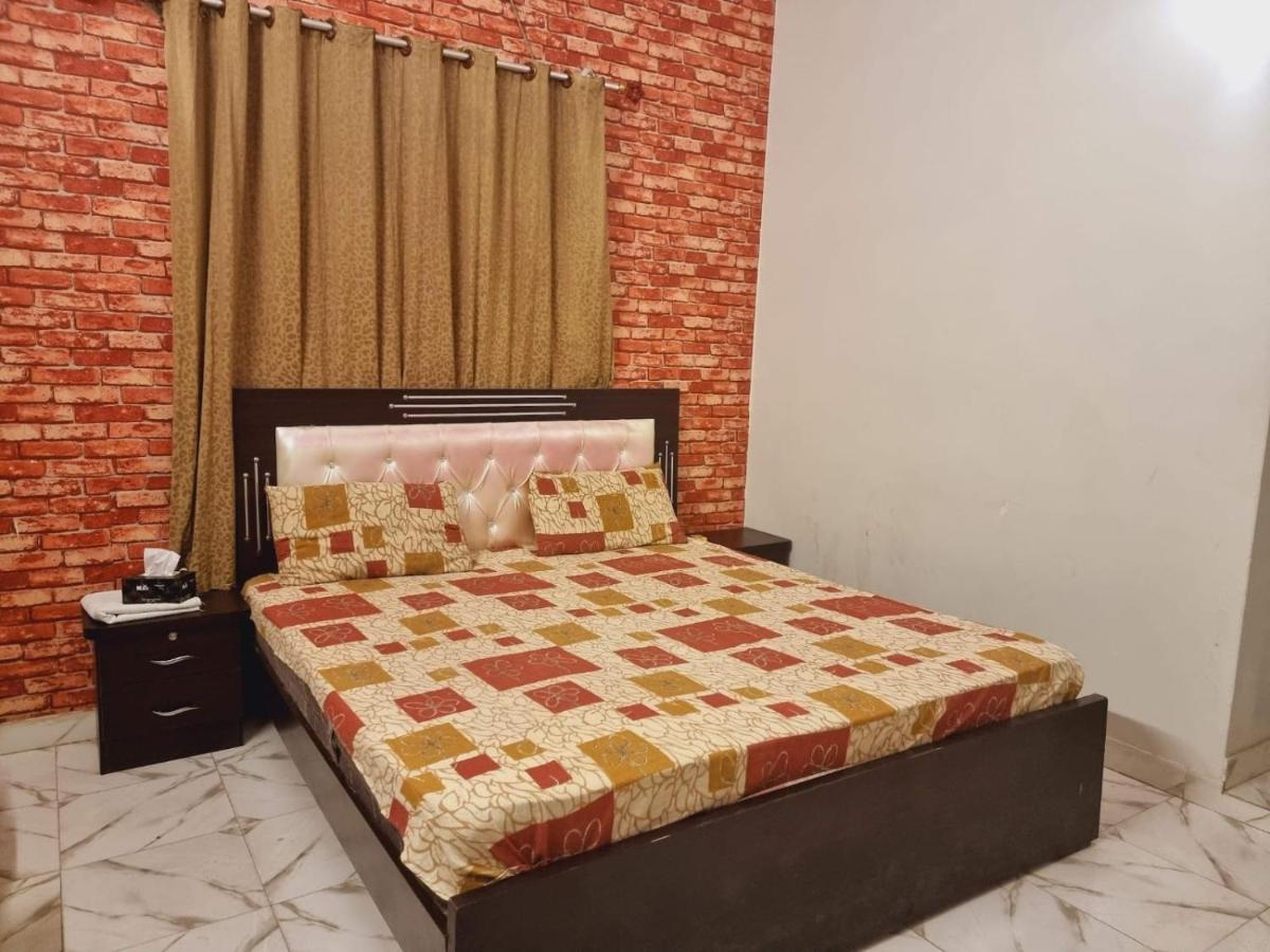 Gulshan Guest House Karachi Esterno foto