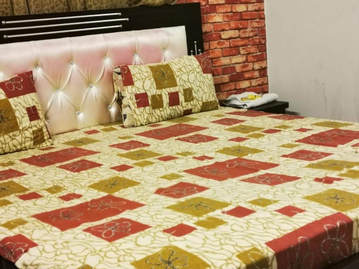 Gulshan Guest House Karachi Esterno foto