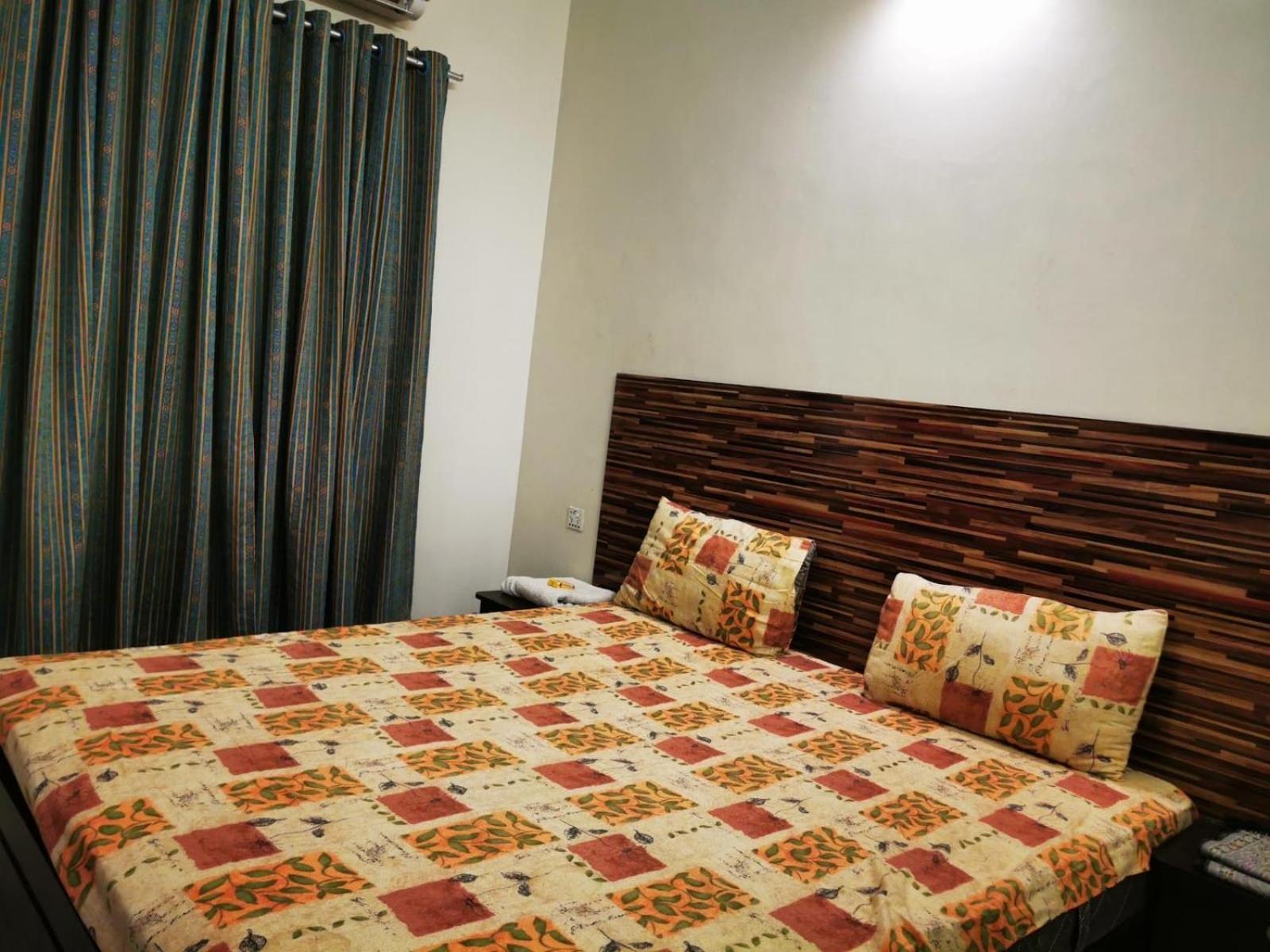 Gulshan Guest House Karachi Esterno foto