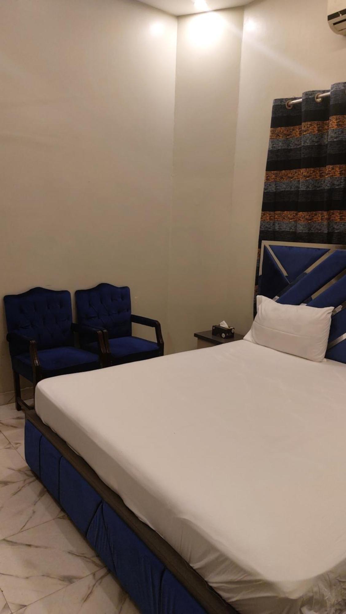 Gulshan Guest House Karachi Esterno foto