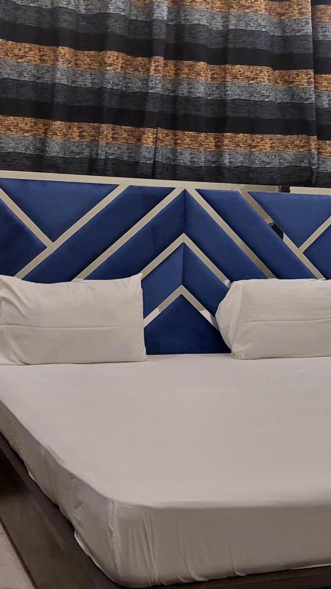 Gulshan Guest House Karachi Esterno foto