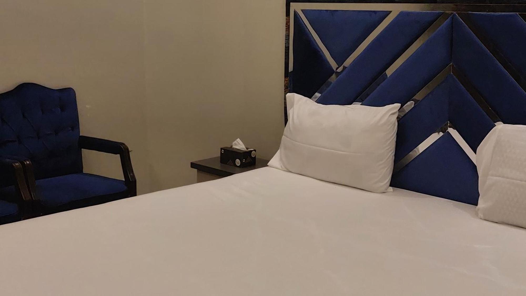 Gulshan Guest House Karachi Esterno foto
